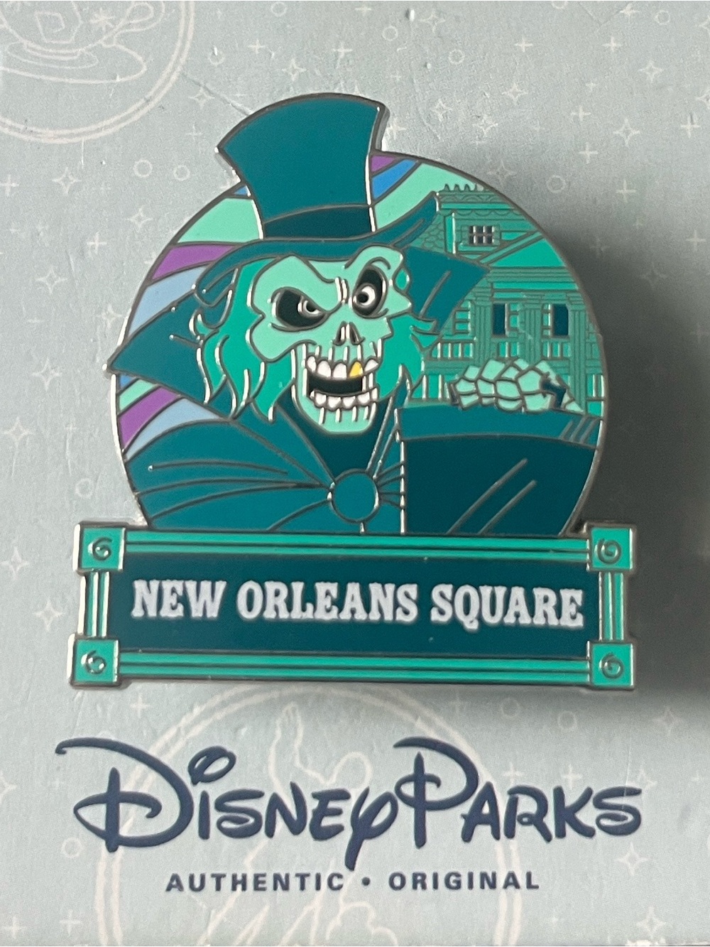Disney Parks New Orleans Square Hat Box Ghist Haunted Mansion Attraction Pin